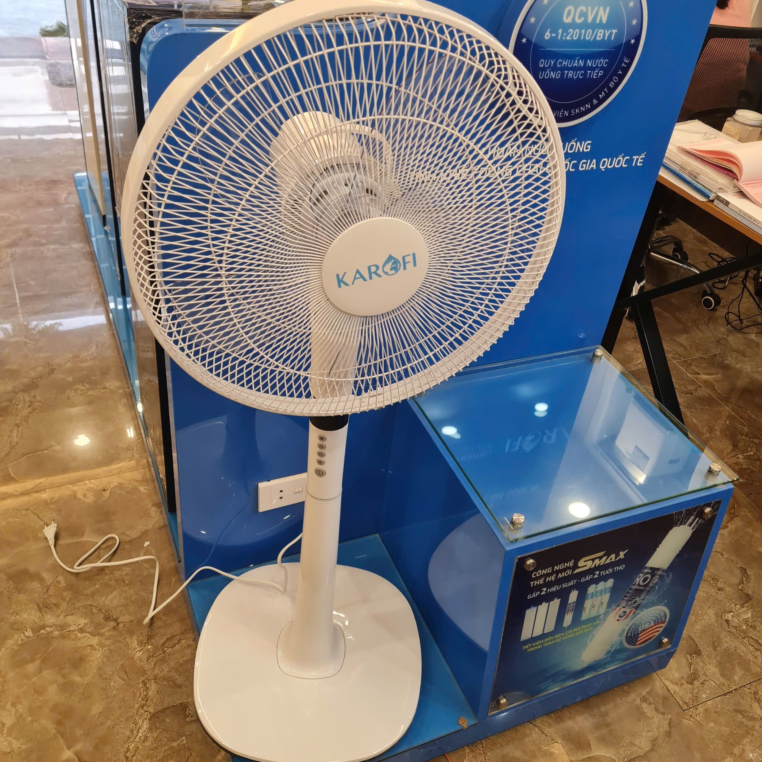 Quạt cây Karofi KF-402AC