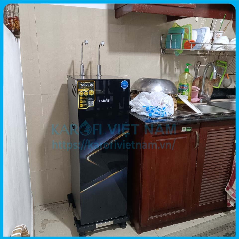 Máy lọc nước nóng lạnh Karofi KAD-N89