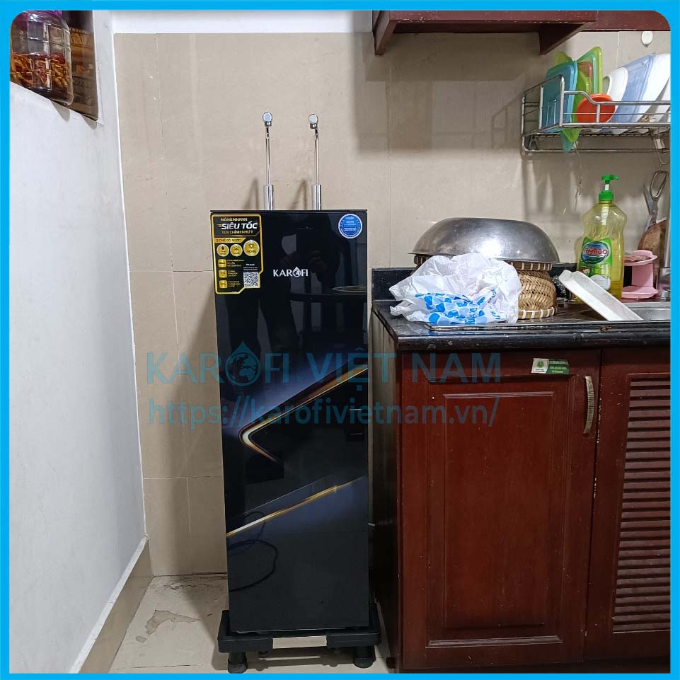 Máy lọc nước nóng lạnh Karofi KAD-N89