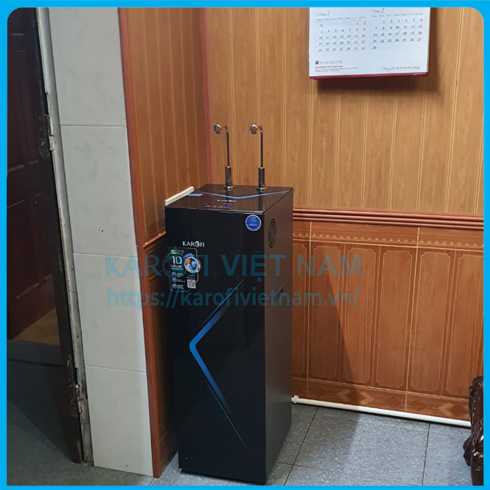 Máy lọc nước nóng lạnh Karofi KAD-N69