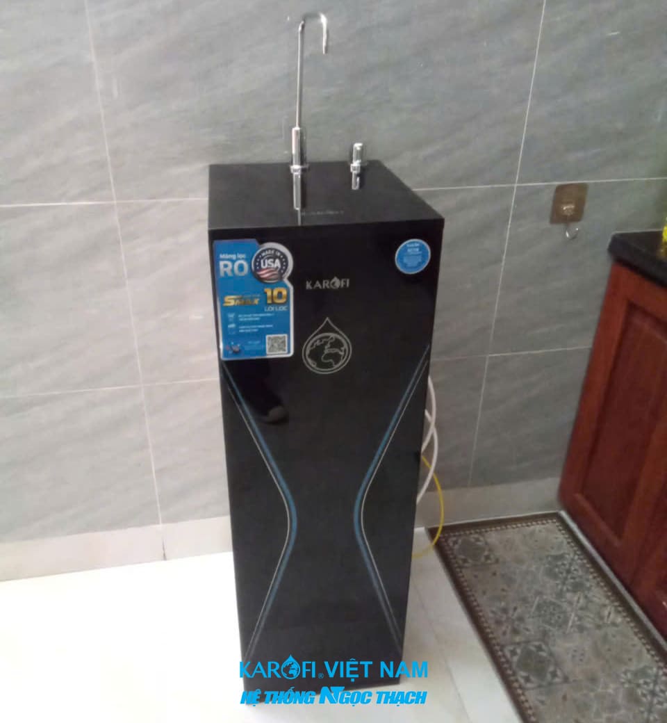 Máy lọc nước Karofi KAQ-D36