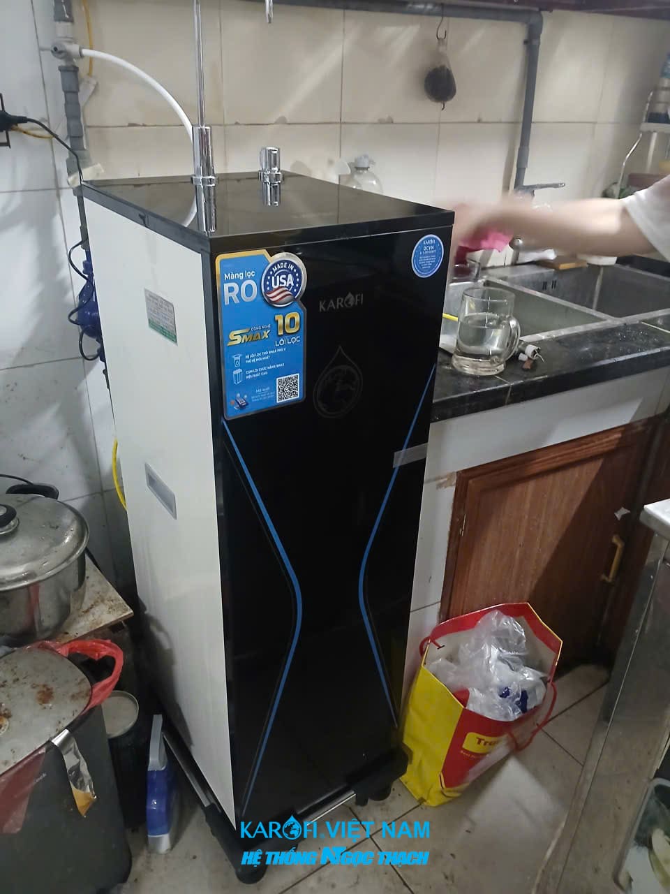 Máy lọc nước Karofi KAQ-D36