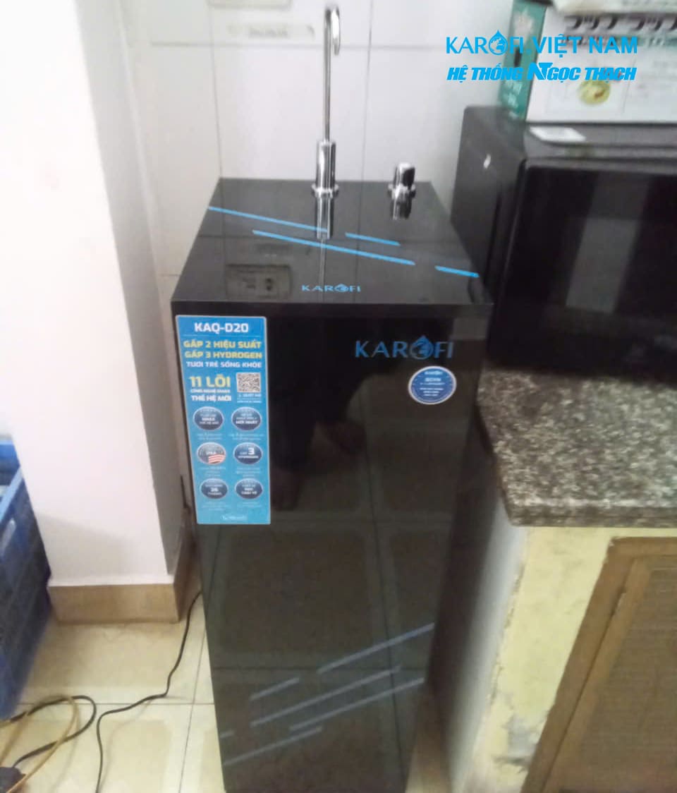 Máy lọc nước Karofi KAQ-D20