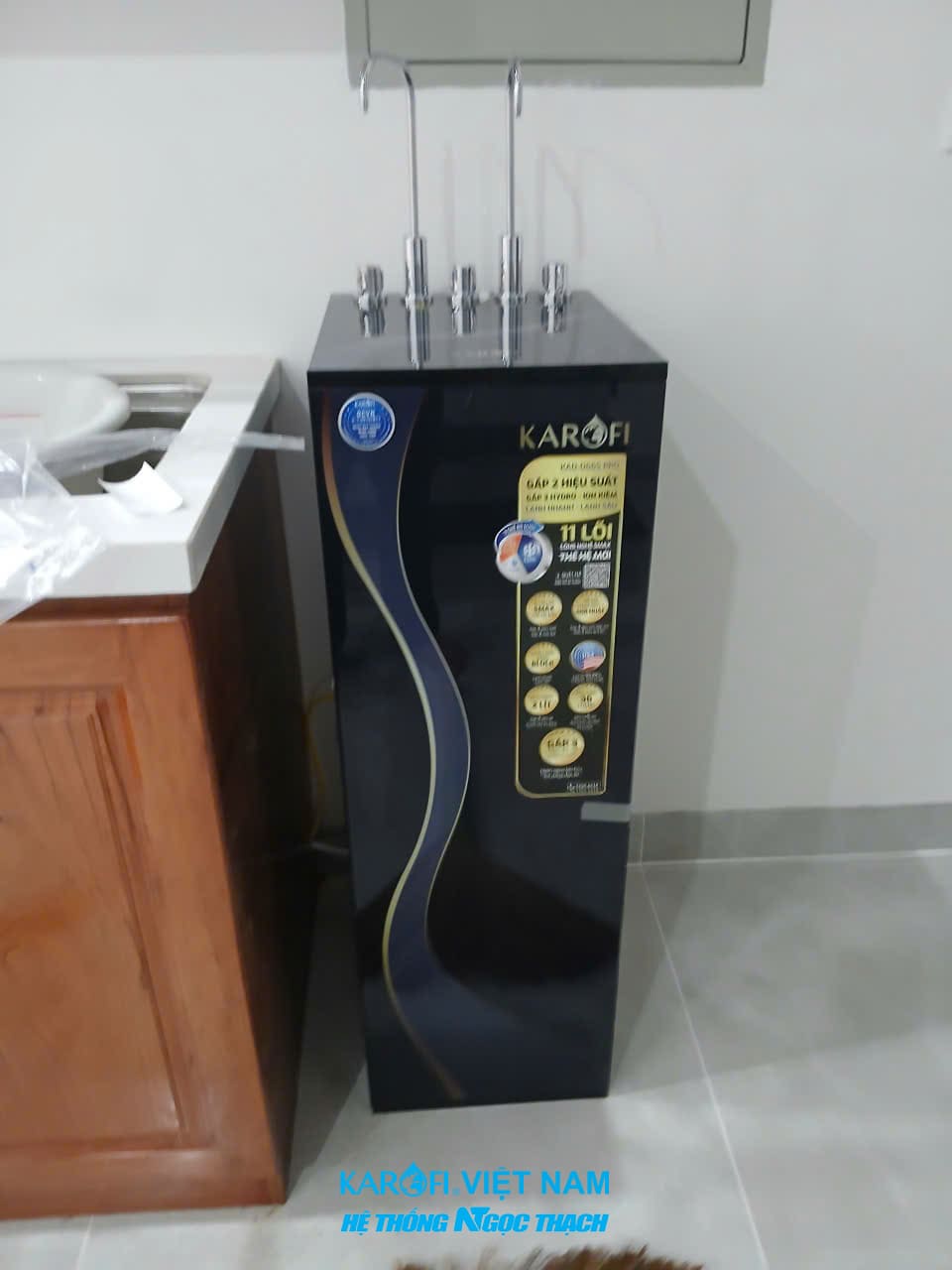 Máy lọc nước nóng lạnh Karofi KAD-D66S PRO – 11 Lõi Smax, Nóng Lạnh Tức Thì, Hydro-ion Kiềm