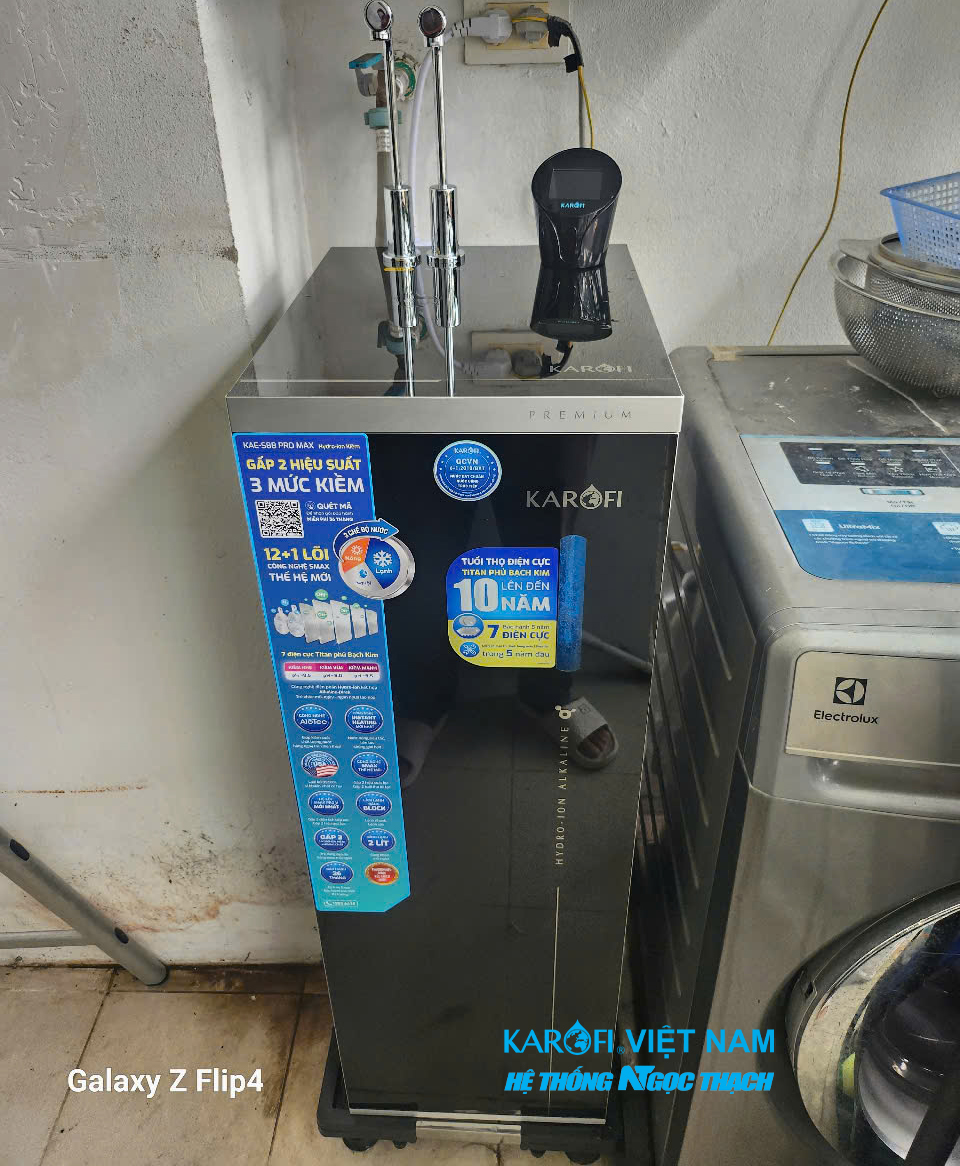 Máy lọc nước nóng lạnh Hydro-ion kiềm Karofi KAE-S88 PROMAX