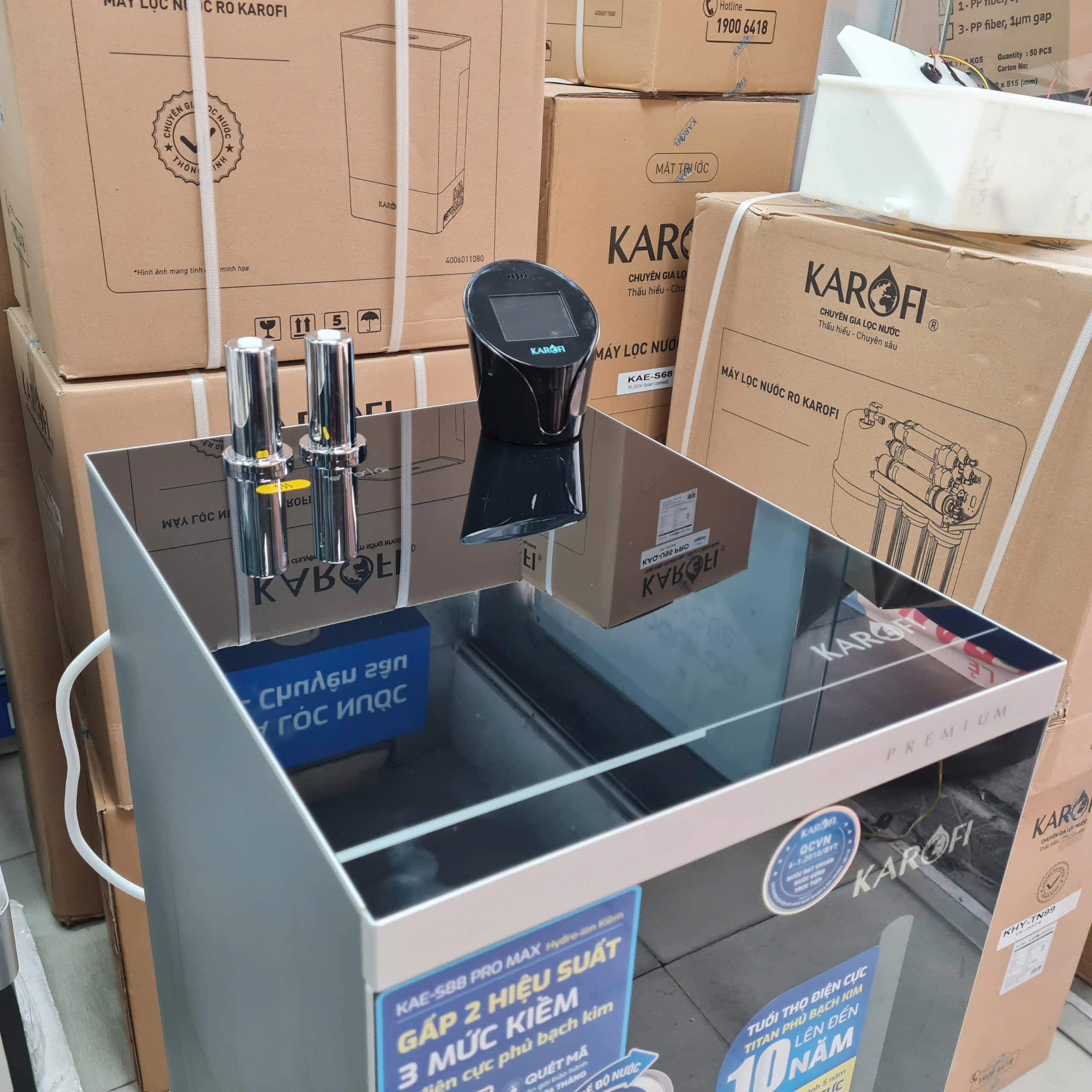 Máy lọc nước nóng lạnh Hydro-ion kiềm Karofi KAE-S88 PROMAX