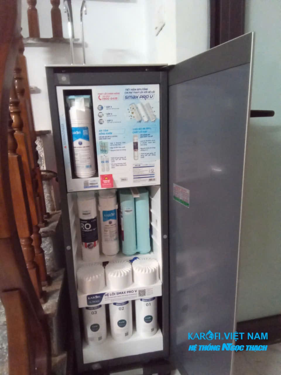 Máy lọc nước nóng lạnh Karofi KAD-L85