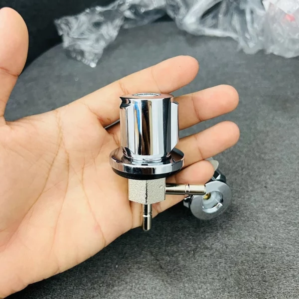 Van khóa, Núm vặn máy lọc nước nóng lạnh Karofi