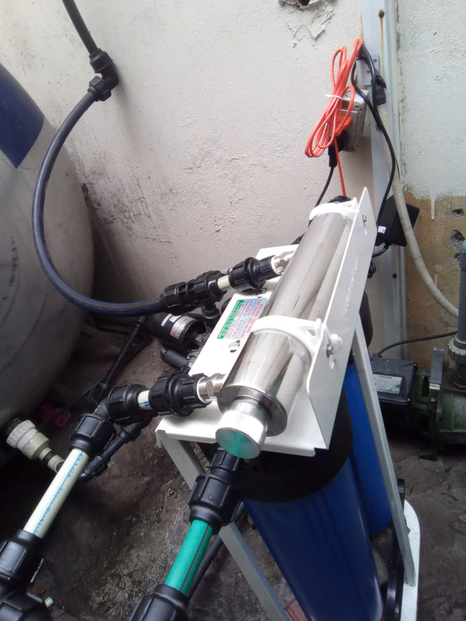 Bộ lọc nước đầu nguồn 2 Cấp – 2 Cốc Béo, 1 Đèn UV