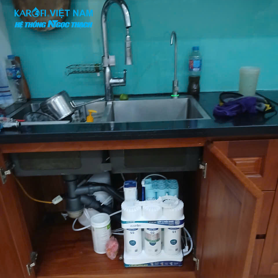 Máy lọc nước Karofi KAQ-U96 PRO