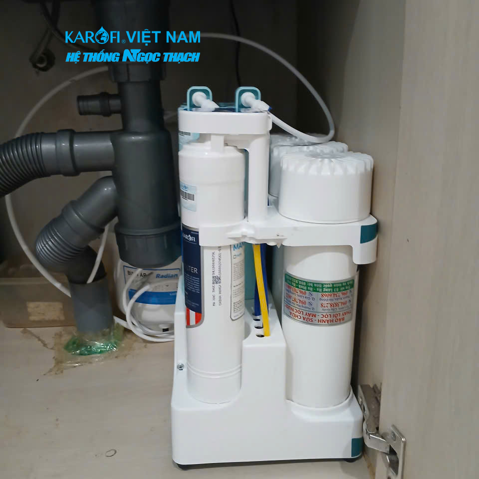 Máy lọc nước Karofi KAQ-U96 PRO